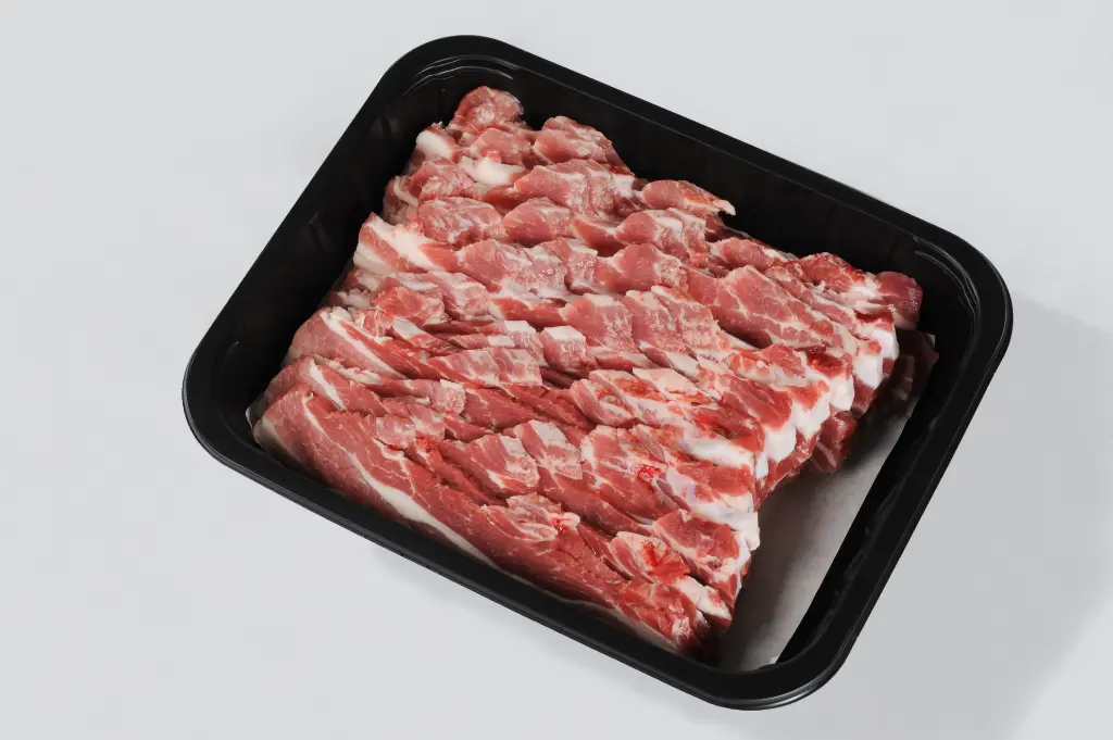 Lard frais en tranche